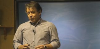 «Debemos cambiar la imagen de una matemática difícil y solo para genios» Marcelo Viana da Silva