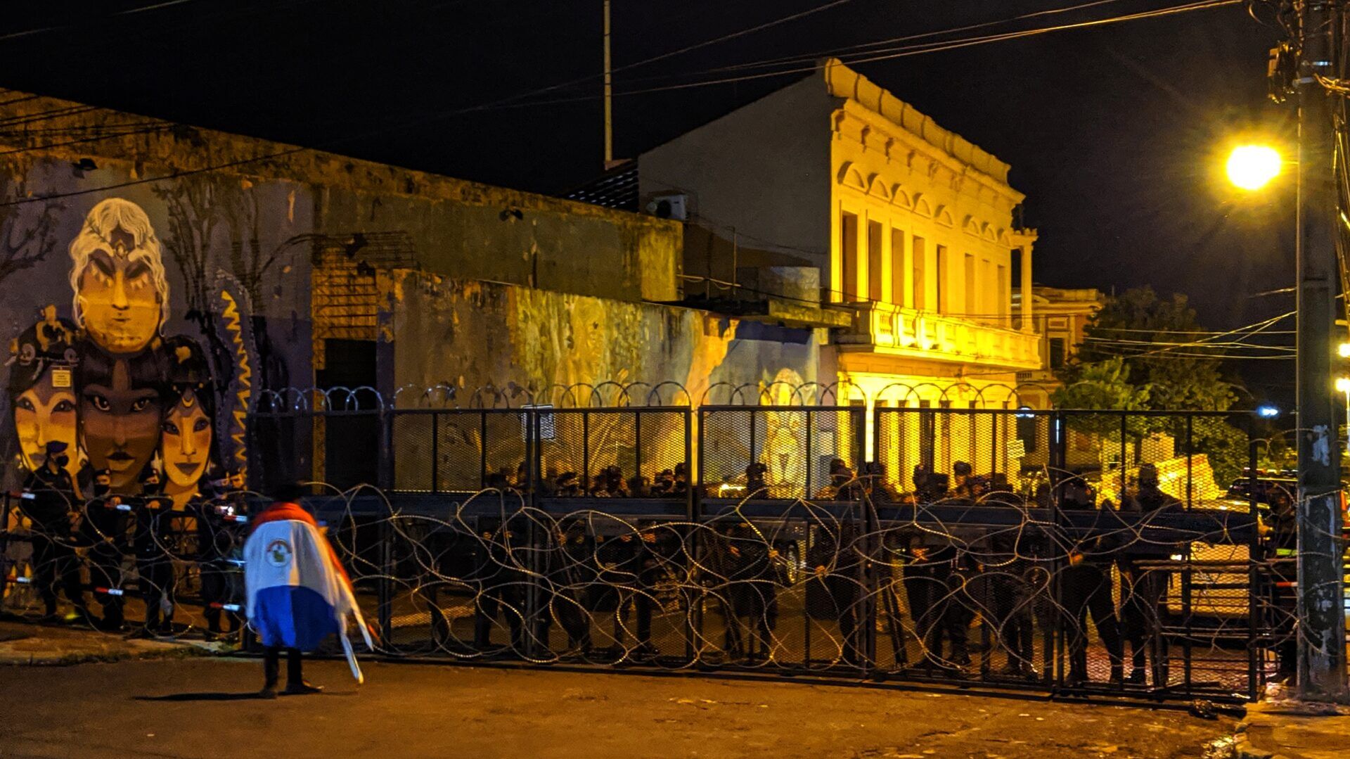 Colapso social en el Paraguay: entre lo ideológico y lo prebendario