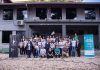 “Un país como Paraguay no puede darse el lujo de no hacer ciencias” foto grupal de estudiantes secundarios y expositores del II Festival Internacional de la Ciencia del Paraguay