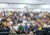 40 años del Ateneo de Lengua y Cultura Guarani Foto grupal de miembros del Ateneo de Lengua y Cultura Guarani
